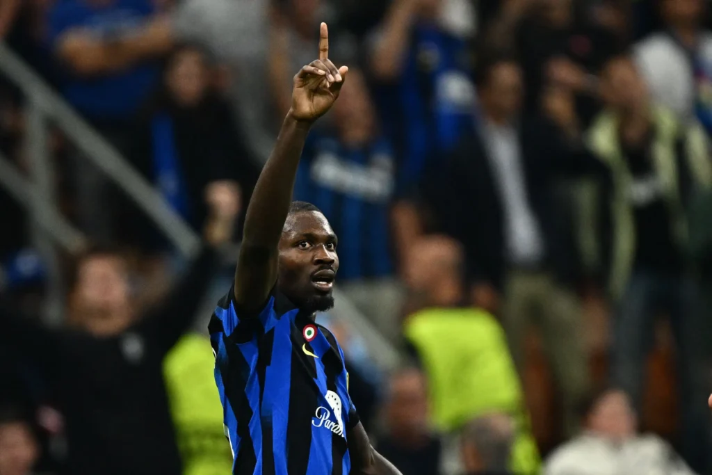 Champions: Inter secured a 1-0 victory over Benfica with Marcus Thuram's goal. Lautaro Martinez had close attempts, but Thuram's strike made the difference