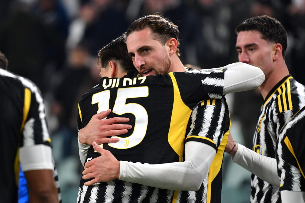 Juventus wins against Roma and moves to within 2 points of Serie A leaders Inter; important victory for Salernitana and Milan, Udinese surprises Bologna