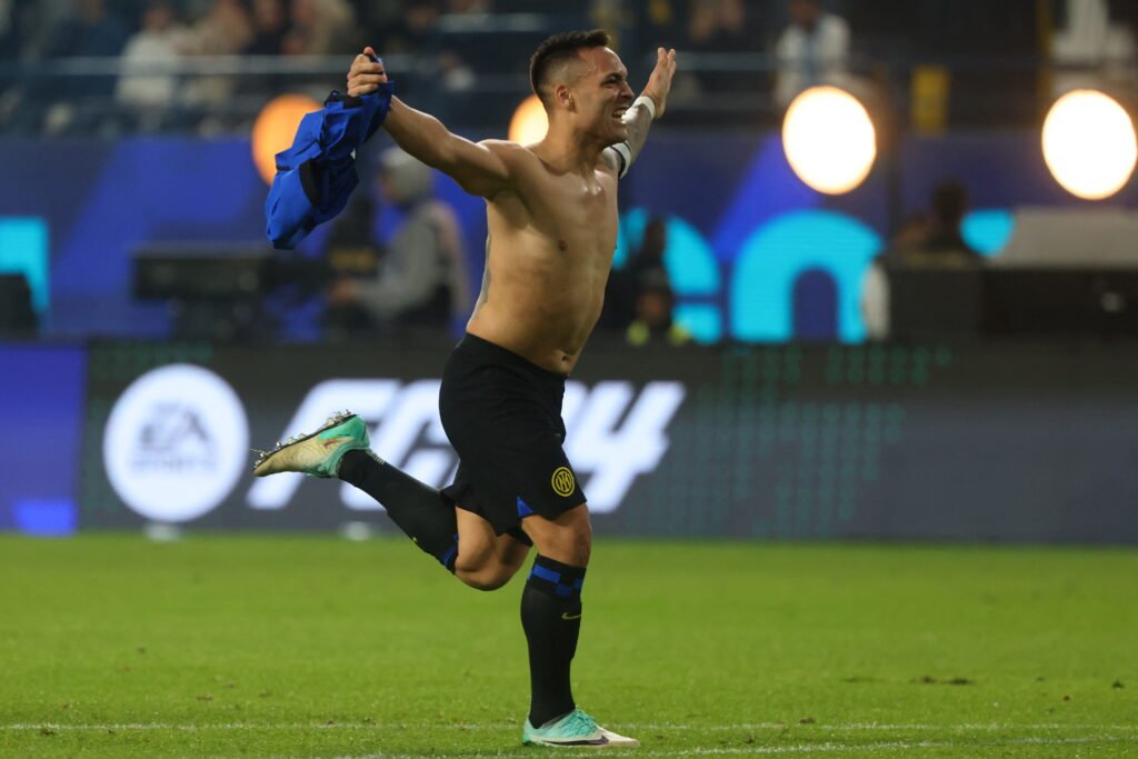 Inter win their eighth Super Cup in the sign of lautaro martinez who gives Inzaghi and the club the title in the 93rd minute