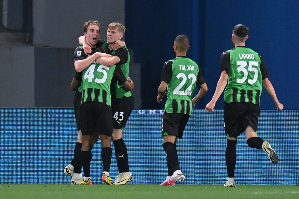 Inter concede victory to Sassuolo and allow the neroverdi to still hope for salvation, while Lazio draw with Monza to remain in seventh place