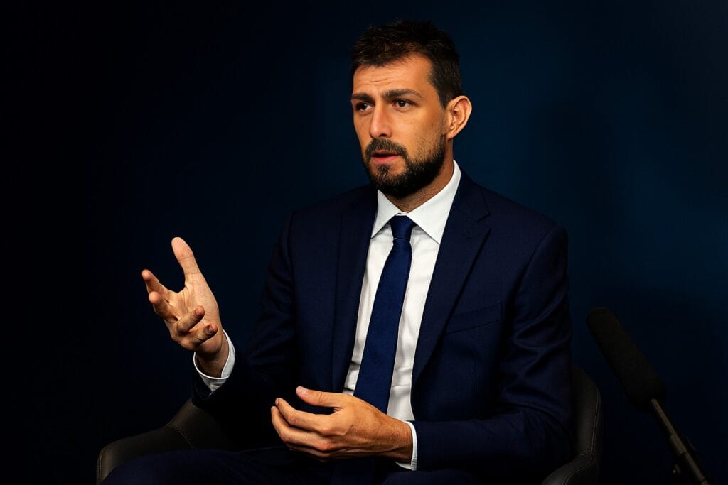 Acerbi ha risposto a cuore aperto ad alcune domande riguardanti il suo rifiuto per la nazionale e la sua eta'